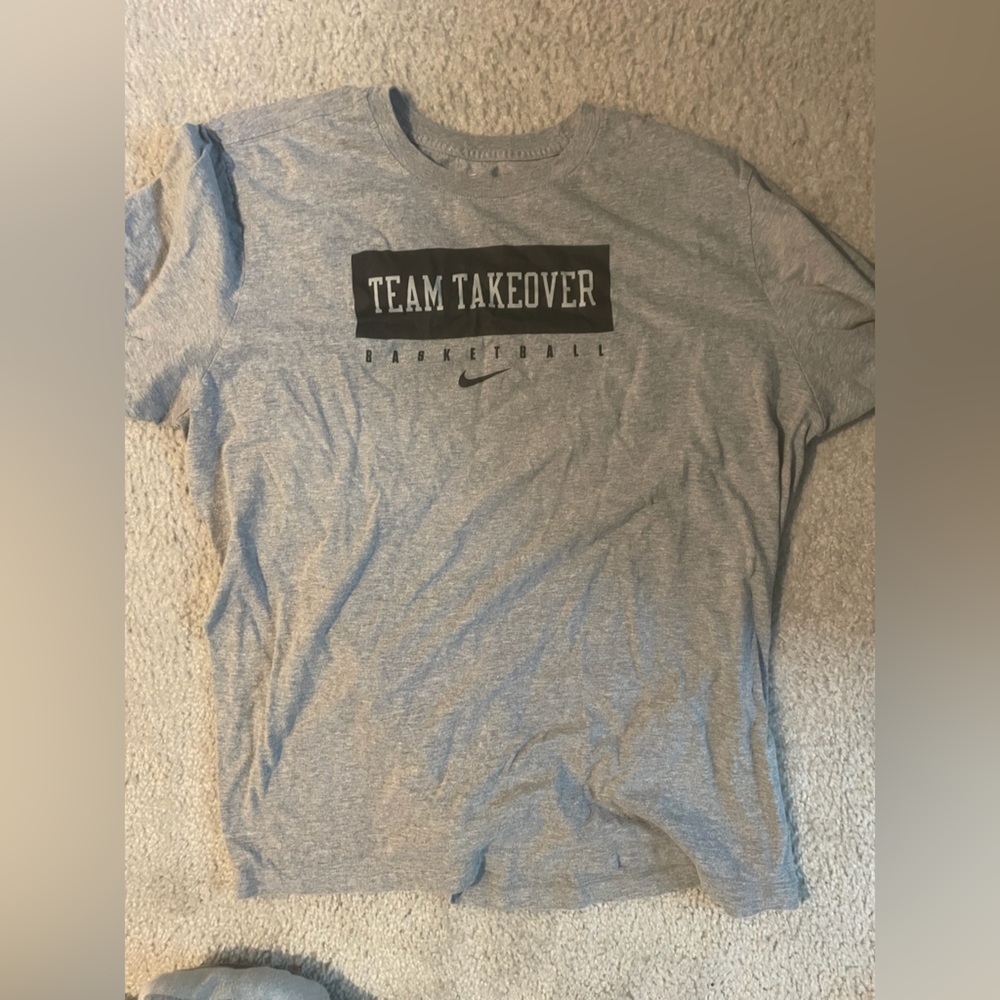 Men’s Nike Grey Short Sleeve T Shirt